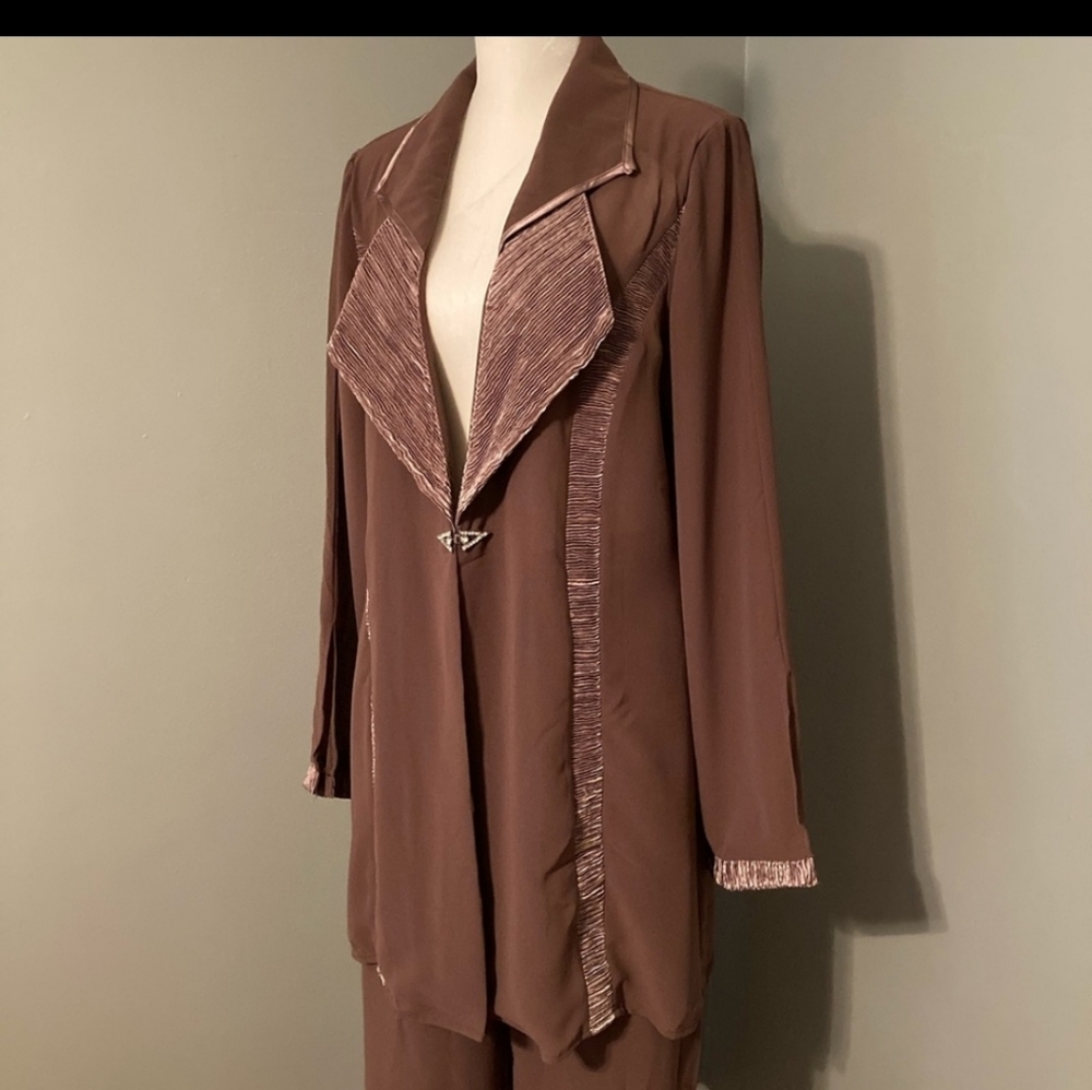 10 Vintage Brown Pantsuit 100% Polyester